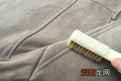 羊羔皮毛一体清洗妙招视频，白色皮毛一体的衣服怎么清洗