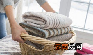 房间喷杀虫剂衣服还能穿吗 房间喷杀虫剂衣服怎么样可以穿