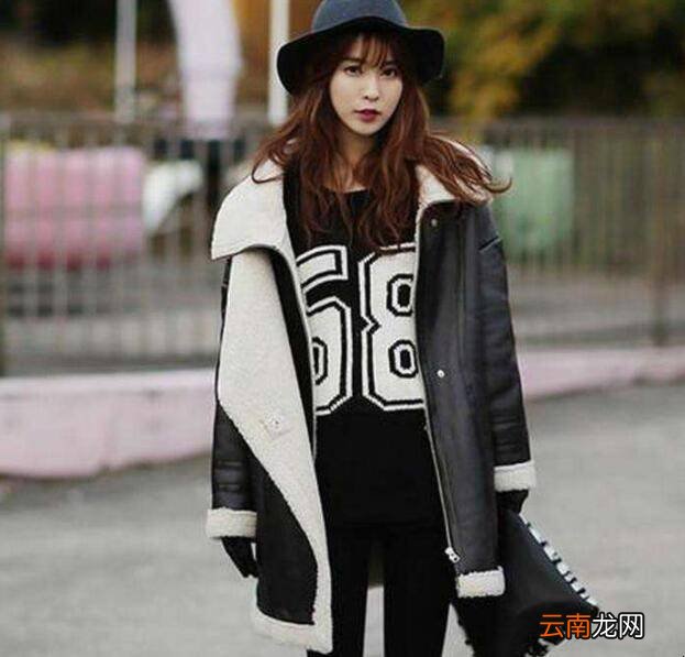 中年女卫衣穿搭有什么技巧
