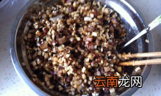 猪肉茄子馅饺子的做法 猪肉茄子馅饺子的制作方法