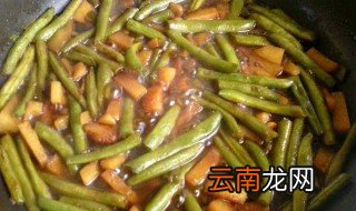 东北土豆炖豆角的做法 东北土豆炖豆角怎么做
