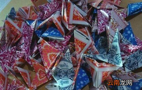 扑克牌怎样叠小花瓶