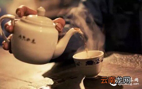 喧嚣世间 抛开烦恼,拿起茶杯放下心事