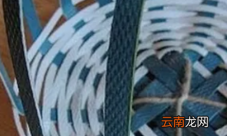 包装带怎样编篮子，塑料编织篮子教程手提