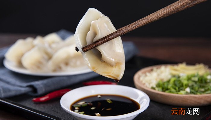 饺子要冷水下锅还是热水 饺子要冷水下锅还是热水下