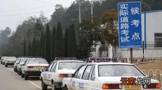 考科目三有什么技巧点刹怎么踩,科目三路口直行点刹要不要踩离合