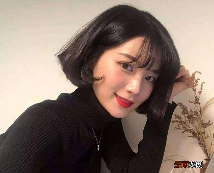 烫的头发怎么剪好看