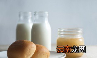 酸奶挤挤小面包的做法 酸奶挤挤小面包简单做饭