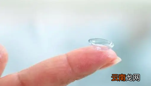隐形眼镜怎么戴比较容易