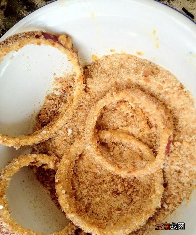 洋葱圈怎么做最好吃,鸡肉洋葱圈炸多久