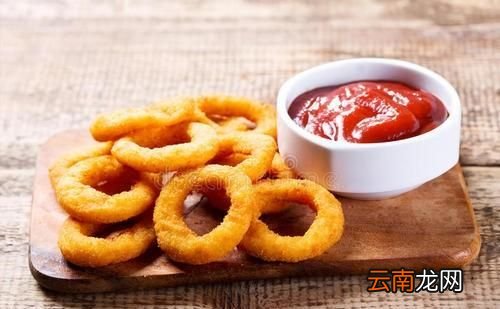 洋葱圈怎么做最好吃,鸡肉洋葱圈炸多久