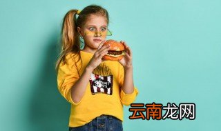 卫衣怎么晾晒不变形 卫衣怎么晾晒不变形 卫衣晾晒不变形的方法
