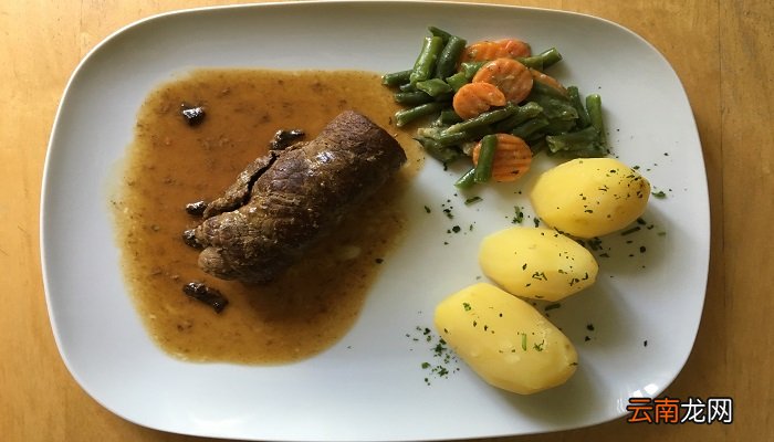 土豆炖牛肉怎么容易烂 土豆炖牛肉变烂的诀窍