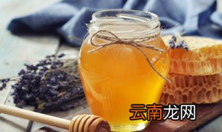 蜂蜜要放冰箱里吗 蜂蜜储存需要放冰箱吗
