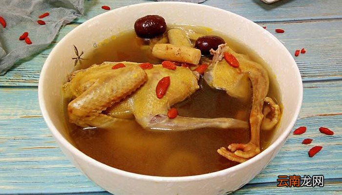产妇吃鸽子汤的功效与作用 产妇吃鸽子汤的功效与作用是什么