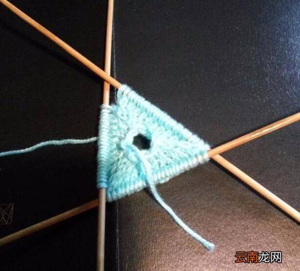 一岁宝宝毛线帽怎么织