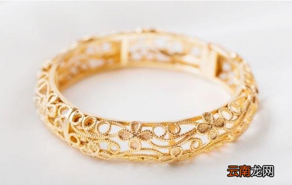 黄金用什么洗 黄金首饰多久洗一次