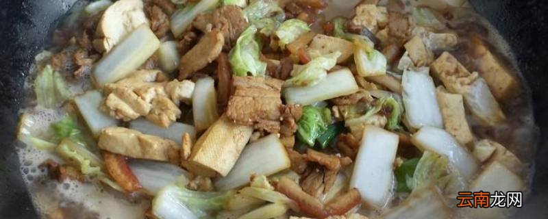 白菜炖豆腐怎么做