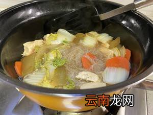 白菜炖豆腐怎么做