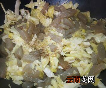 酸菜魔芋怎么炒好吃