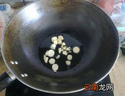 速冻丸子怎么炒好吃