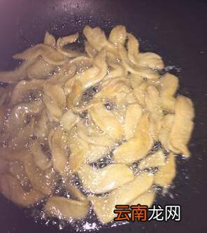 素鸡翅怎么炒