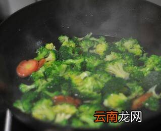 素炒西兰花怎么做