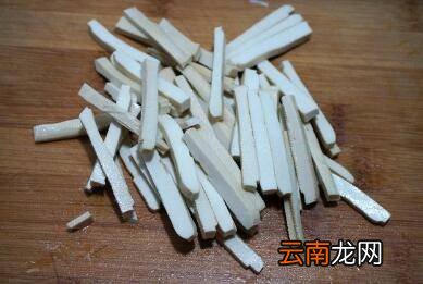 素炒芹菜怎么炒好吃