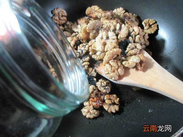 核桃仁怎么炒不会炒焦