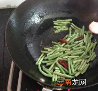 素炒豆角怎么炒好吃