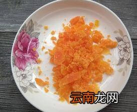 茄子炒咸蛋黄怎么做