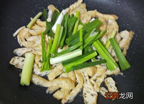 剩面条怎么炒
