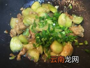 瘦肉炒丝瓜怎么做