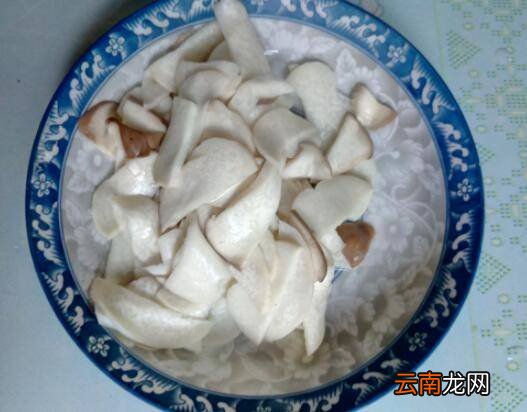 瘦肉炒菇怎么做好吃