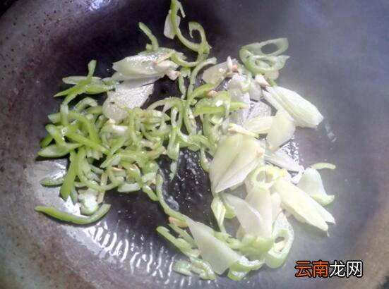 瘦肉炒菇怎么做好吃