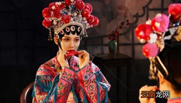一丑角一旦角什么意思 丑角是什么意思