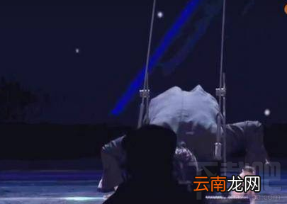 张艺兴跪下视频在哪里看 张艺兴跪下视频完整版地址