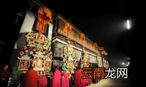 甘南旅游必去景点，拉卜楞寺在哪个地方