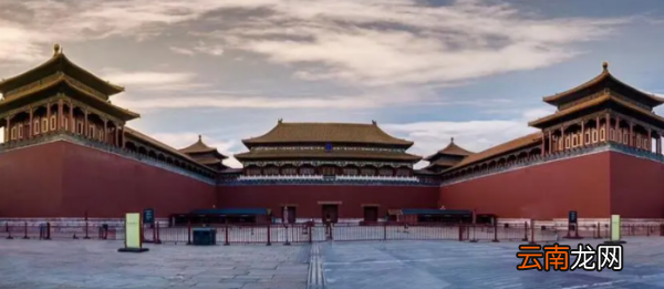 天安门长什么样，天安门的颜色是什么样