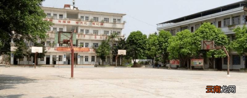 梧州十八中可以外宿么