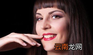 形容开心一刻的语句 很有创意的搞笑句子