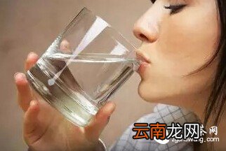 喝水的最佳时间：多喝不如会喝