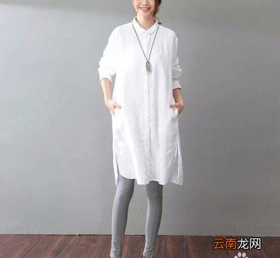 白色长款衬衣裙怎么搭配