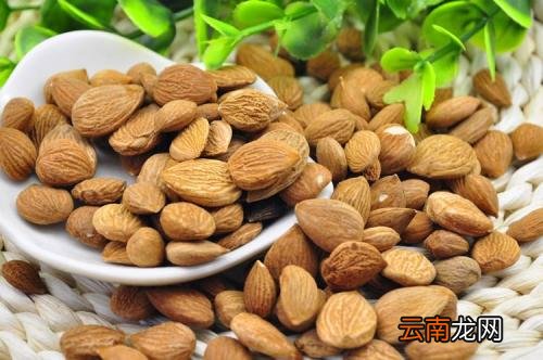 服用苦杏仁小心中毒 教你方法解决
