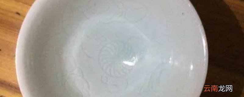 古董白和白色区别