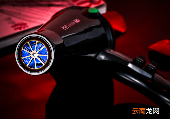 如何去除墙上的双面胶痕迹 墙上双面胶印怎么弄干净