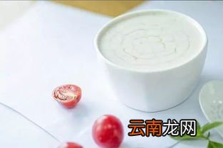 蜂蜜和酸奶能一起喝吗,蜂蜜和酸奶能一起喝吗