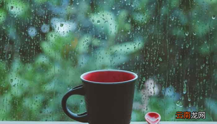 下雨感慨说说心情 配合下雨天伤感的句子