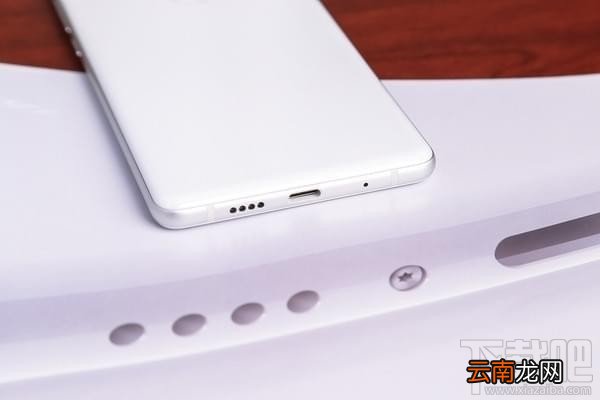 小米mix2s和小米mix2哪个好？小米mix2s和mix2对比分析