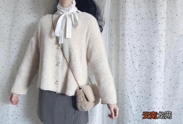 水獭绒的衣服能洗吗?怎么洗的,鹿皮绒衣服用水如何清洗